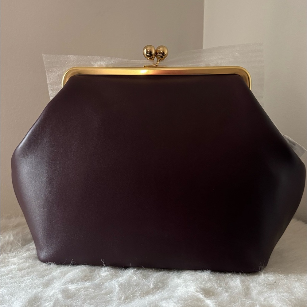 Coach Kisslock black currant